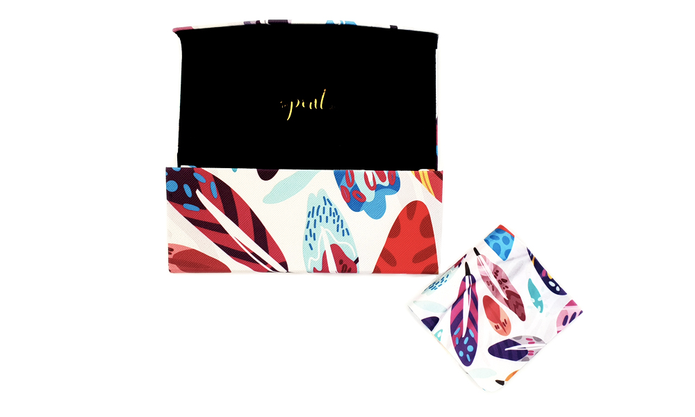 Funky Leaves Folding Case  Abstract  Cases