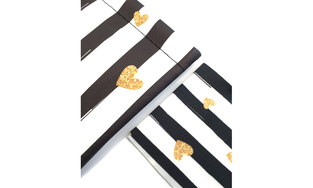Golden Hearts Soft Pouch Case  Black  Cases